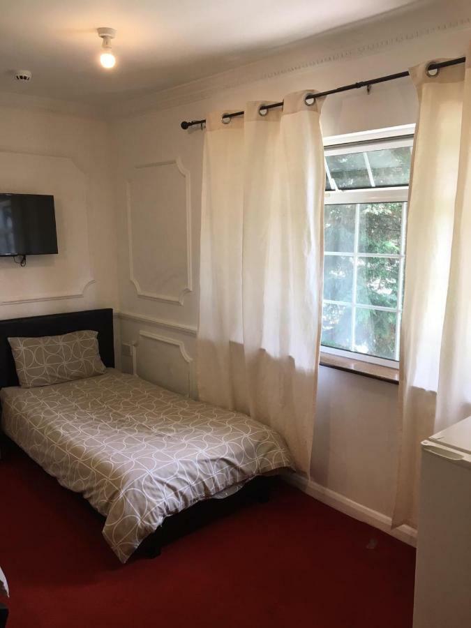 Hatfield Save-Money Rooms - 10Over10 For Price! Exterior foto